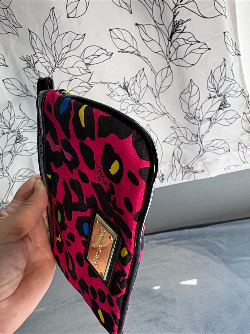 Betsey Johnson Fuchsia Leopard-Print Wristlet Clutch with Black Trim - Picture 10 of 11
